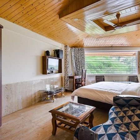 Kasauli Cascade A Cheerfull 4 Bedroom Challet エクステリア 写真