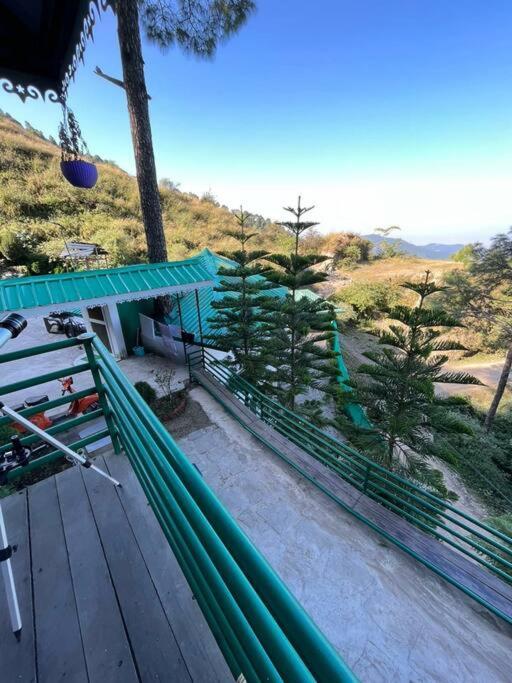 Kasauli Cascade A Cheerfull 4 Bedroom Challet エクステリア 写真