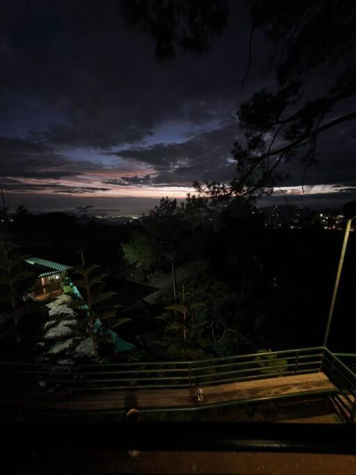 Kasauli Cascade A Cheerfull 4 Bedroom Challet エクステリア 写真