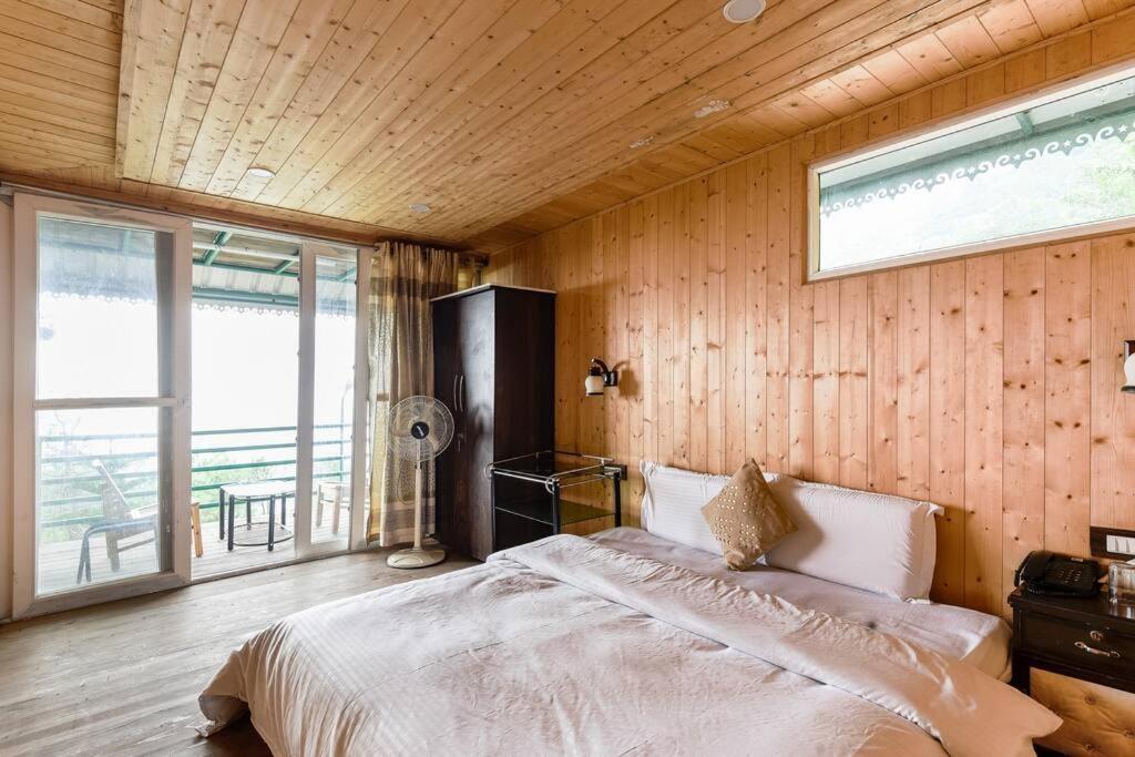 Kasauli Cascade A Cheerfull 4 Bedroom Challet エクステリア 写真